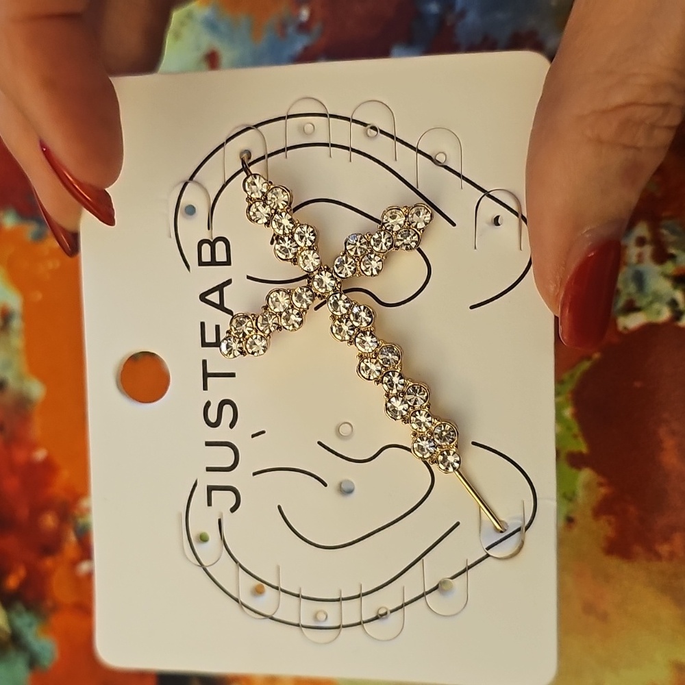 NWT JustFab Crystal Statement one-side Earring